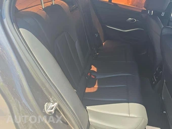 2019 BMW 3 Series Sedan 330i - miniatura 16