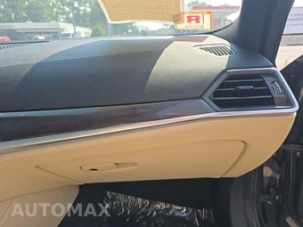 2019 BMW 3 Series Sedan 330i xDrive SPORT LINE - miniatura 19