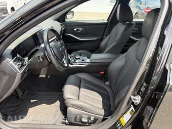2019 BMW 3 Series Sedan 330i xDrive - miniatura 12