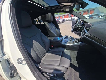 2019 BMW 3 Series Sedan 330i xDrive - miniatura 15