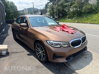 2019 BMW 3 Series Sedan 330i xDrive - miniatura 3