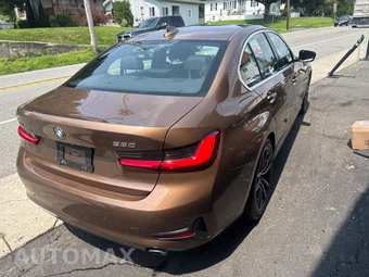 2019 BMW 3 Series Sedan 330i xDrive - miniatura 4