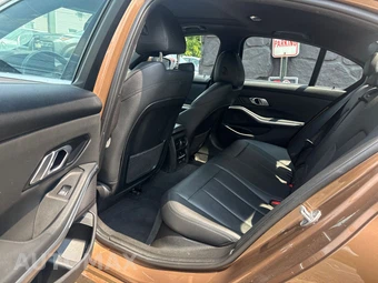 2019 BMW 3 Series Sedan 330i xDrive - miniatura 8
