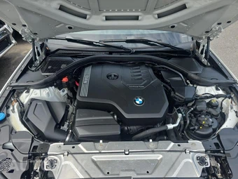 2019 BMW 3 Series Sedan 330i xDrive - miniatura 18