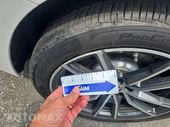 2019 BMW 3 Series Sedan 330i xDrive - miniatura 20