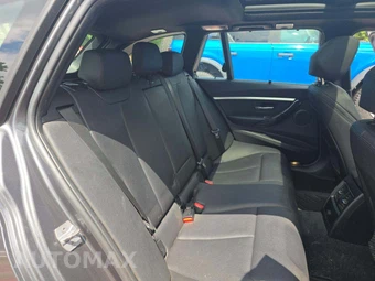 2019 BMW 3 Series Sports Wagon 330i xDrive - miniatura 16