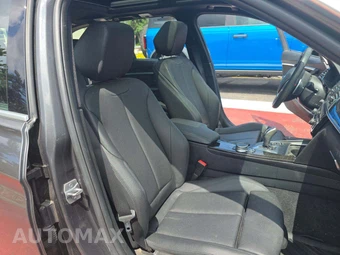 2019 BMW 3 Series Sports Wagon 330i xDrive - miniatura 18