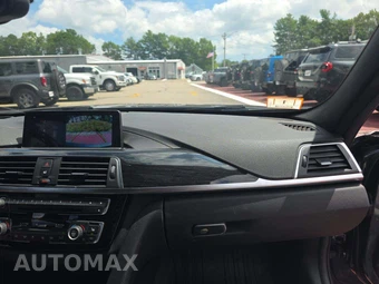 2019 BMW 3 Series Sports Wagon 330i xDrive - miniatura 19