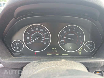 2019 BMW 3 Series Sports Wagon 330i xDrive - miniatura 9