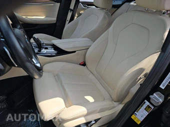 2019 BMW 5 Series Sedan 530i SPORT LINE - miniatura 6