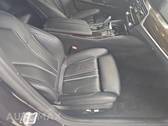 2019 BMW 5 Series Sedan 530i SPORT LINE - miniatura 8
