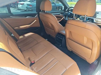 2019 BMW 5 Series Sedan 530i SPORT LINE - miniatura 32