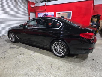 2019 BMW 5 Series Sedan 530i SPORT LINE - miniatura 4