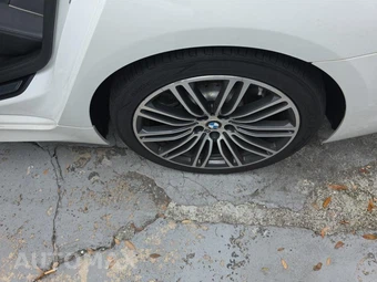 2019 BMW 5 Series Sedan 530i xDrive M SPORT LINE - miniatura 11