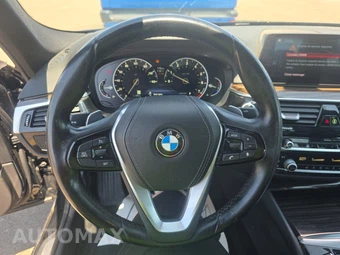 2019 BMW 5 Series Sedan 530i xDrive - miniatura 10
