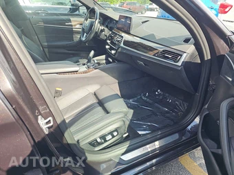 2019 BMW 5 Series Sedan 530i xDrive - miniatura 14