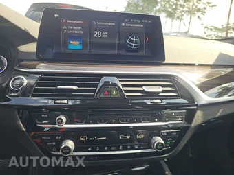 2019 BMW 5 Series Sedan 530i xDrive - miniatura 17