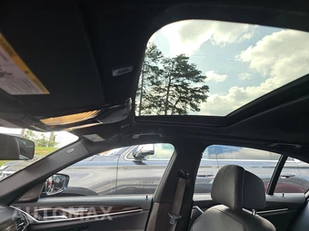2019 BMW 5 Series Sedan 530i xDrive - miniatura 20