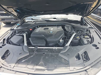 2019 BMW 5 Series Sedan 530i xDrive - miniatura 15