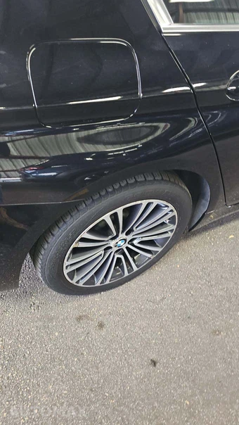 2019 BMW 5 Series Sedan 530i xDrive - miniatura 28
