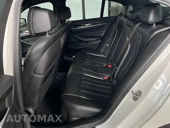 2019 BMW 5 Series Sedan 530i xDrive - miniatura 7