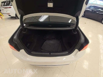2019 BMW 5 Series Sedan 530i xDrive - miniatura 14