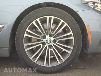 2019 BMW 5 Series Sedan 530i xDrive - miniatura 10