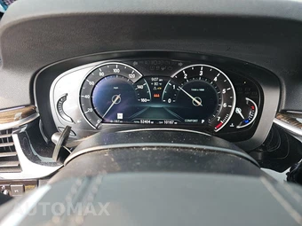 2019 BMW 5 Series Sedan 530i xDrive - miniatura 18