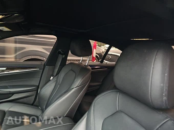 2019 BMW 5 Series Sedan 530i xDrive - miniatura 20