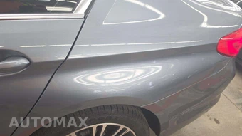 2019 BMW 5 Series Sedan 530i xDrive - miniatura 32