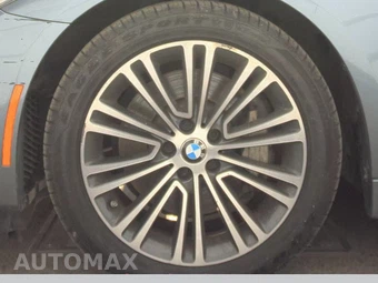 2019 BMW 5 Series Sedan 530i xDrive - miniatura 9
