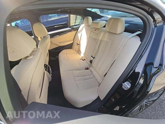 2019 BMW 5 Series Sedan 530i xDrive - miniatura 13