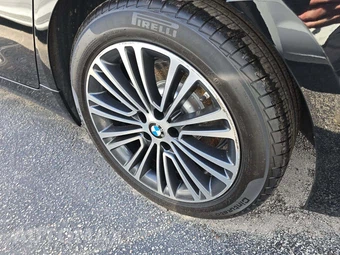 2019 BMW 5 Series Sedan 530i xDrive - miniatura 21