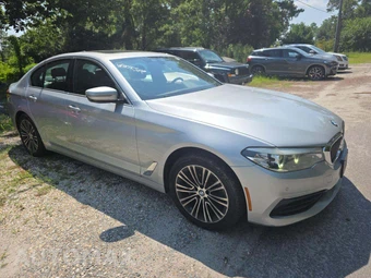 2019 BMW 5 Series Sedan 530i xDrive - miniatura 4