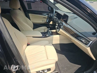 2019 BMW 5 Series Sedan 540i xDrive - miniatura 8