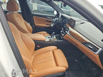 2019 BMW 5 Series Sedan 540i xDrive - miniatura 8