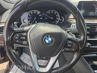 2019 BMW 5 Series Sedan 540i xDrive - miniatura 10