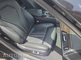 2019 BMW 5 Series Sedan 540i xDrive - miniatura 8