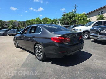 2019 BMW 5 Series Sedan 540i xDrive - miniatura 2
