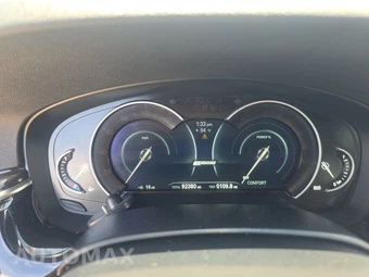2019 BMW 5 Series Sedan iPerformance - miniatura 23