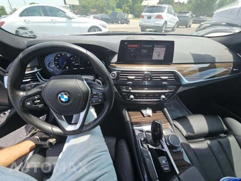 2019 BMW 5 Series Sedan iPerformance - miniatura 10