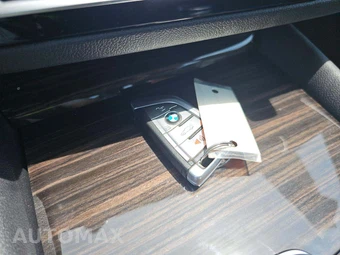 2019 BMW 5 Series Sedan iPerformance - miniatura 8