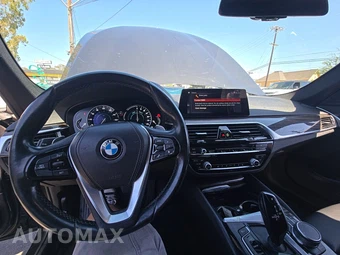 2019 BMW 5 Series Sedan iPerformance - miniatura 11