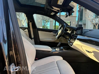 2019 BMW 5 Series Sedan iPerformance - miniatura 13