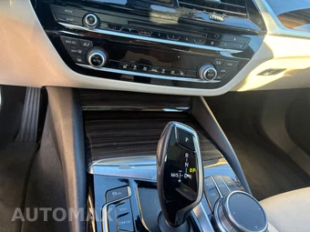 2019 BMW 5 Series Sedan iPerformance - miniatura 27