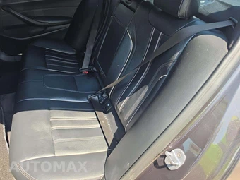2019 BMW 5 Series Sedan iPerformance - miniatura 13