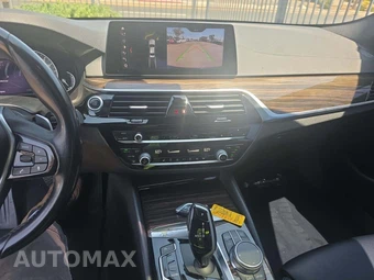 2019 BMW 5 Series Sedan iPerformance - miniatura 10