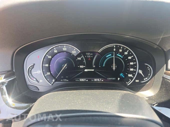 2019 BMW 5 Series Sedan iPerformance - miniatura 9