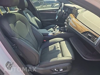 2019 BMW 5 Series Sedan iPerformance - miniatura 8