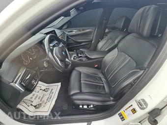 2019 BMW 5 Series Sedan M550i xDrive – miniatura 7